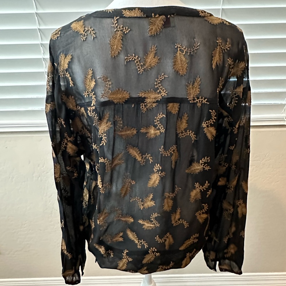 Wrap London Margot Blouse - Picture 5 of 11